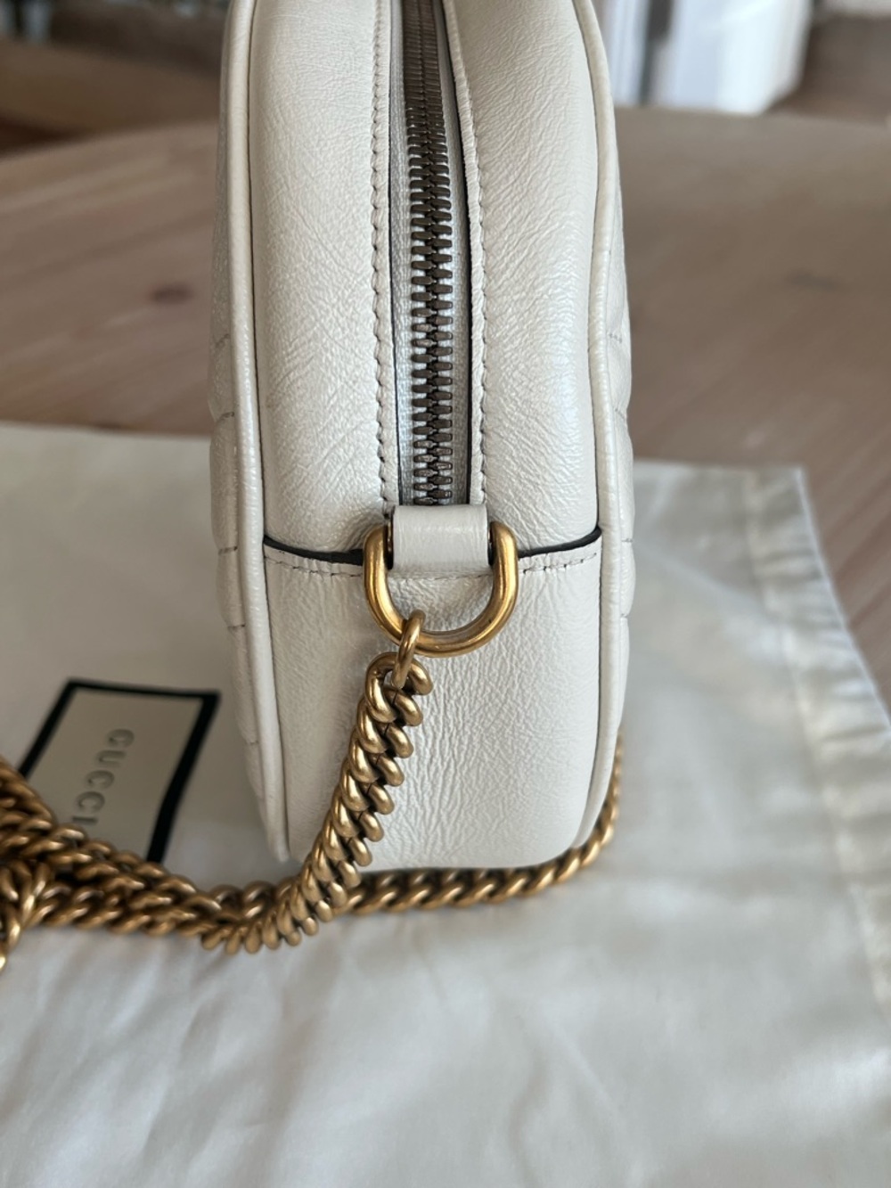 Gucci GG Marmont Mini Round Matelassé Leather Shoulder Bag White - Picture 7 of 11